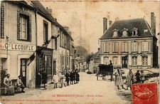 CPA Le Merlerault - Route de