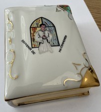 ancienne boite coffret en porcelaine en forme de livre souvenir de communion