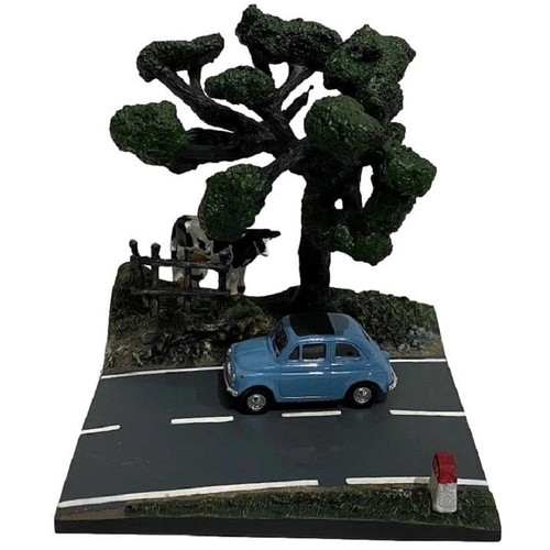 Voiture tronçon route - voiture, avec