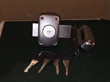 Verrou de sureté bouton et