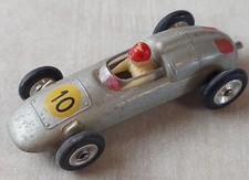 Ancienne petite voiture