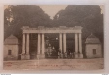 Villemorien (Aube) - Grille et Entrée du château