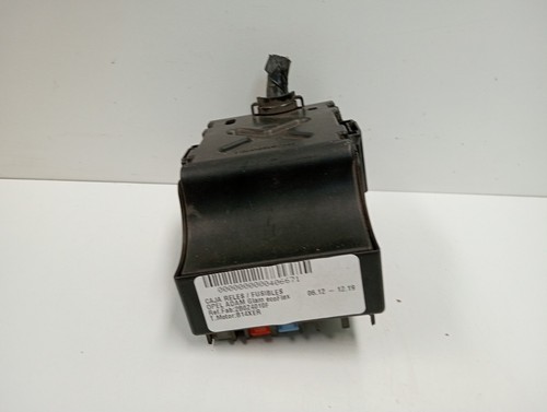 2b0z4010f boîtier fusibles - boîtier,