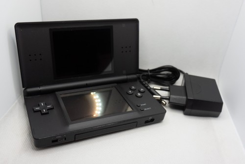 Nintendo lite noire - nintendo, +