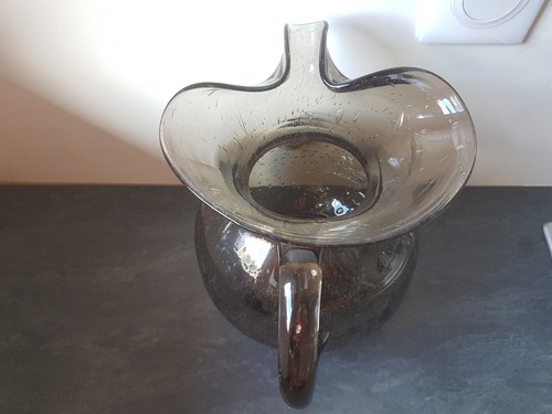 Ancien pichet verre bullé