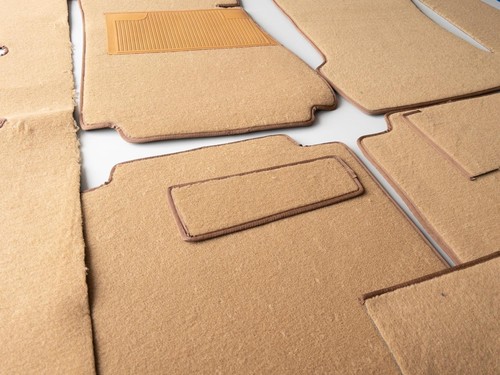 Jeu tapis mercedes w114 - de,
