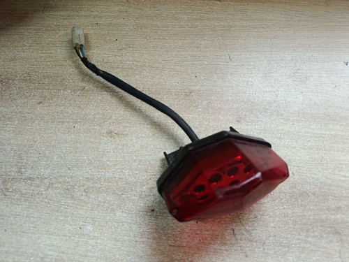 Feu arriere raye moto rieju - feu,