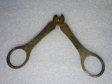 CISEAUX A CHAMPAGNE COUPE