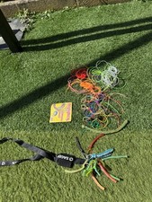 Portes clés de marque Pull In décapsuleur et scoubidou 