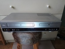 Combi Magnétoscope Vhs Dvd Deawoo SH-9540S Pour Piéces