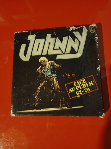 Johnny hallyday face au - hallyday,
