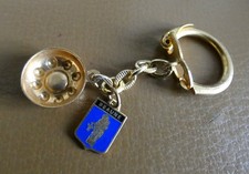 Ancien porte clé métal