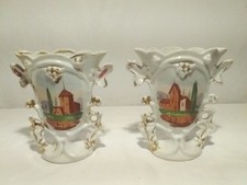 PAIRE DE VASES DE MARIEE EN OPALINE.