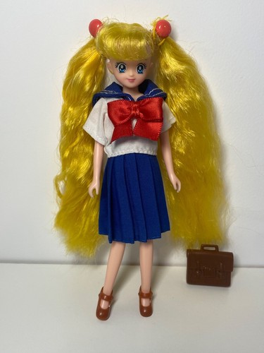 Sailor moon world mini doll