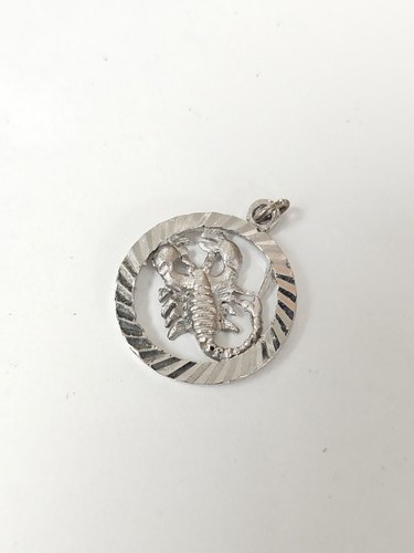 Vintage pendentif scorpion