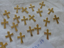 Destockage : lot de 20 croix dorées type CELTE 25 x 17 mm pour piercing ou autre