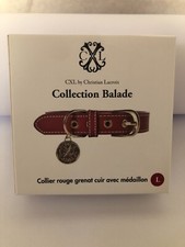 Collier pour chien rouge grenat cuir avec médaillon Christian Lacroix  (1.961)