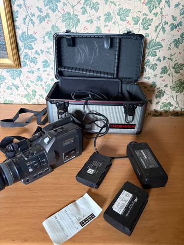 Caméscope thomson vhs compact - caméscope,