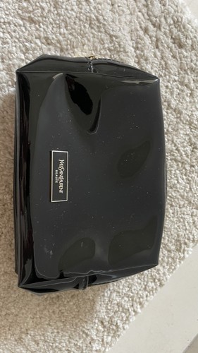 Trousse maquillage plastique - maquillage,