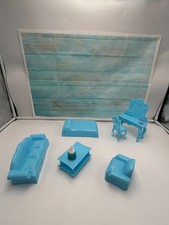 Petit salon bleu et chambre