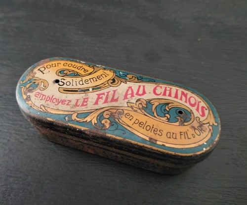 Boîte métallique ancienne - métallique,