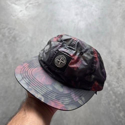 Stone island supreme - island,