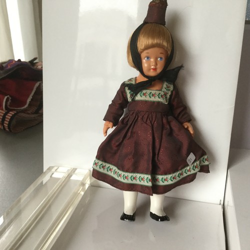 Poupon regionale folklorique - ,