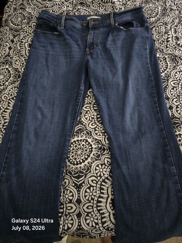 Levis womens classic - 12,