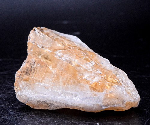 155ct citrine brute point - 155ct,