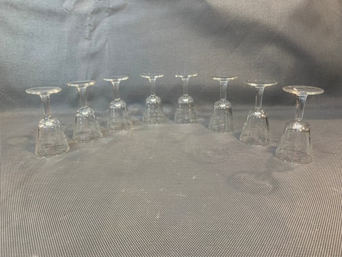 Lot anciens petits verres à - 8,