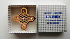 Ancien pendentif croix du nord plaqué or et pierre noire porte bonheur