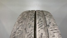 Pneu 195/70 R15 104 R UNIROYAL