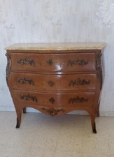 Commode et chevets style Louis XV, en bois de rose