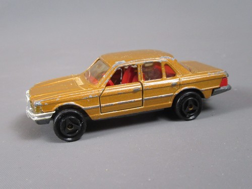 E110 vintage 1976 - vintage, majorette