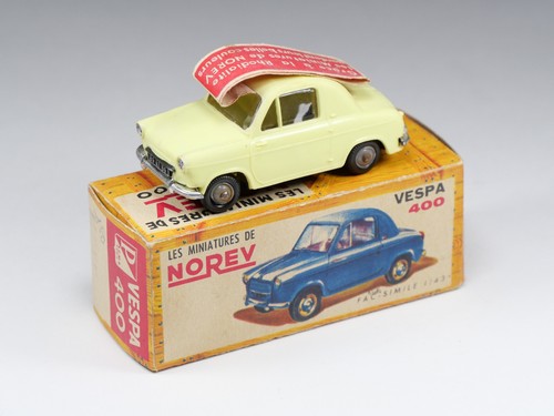 Norev vespa 400 jaune - 18,