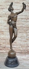 NAKED Sea Goddess Sculpture en