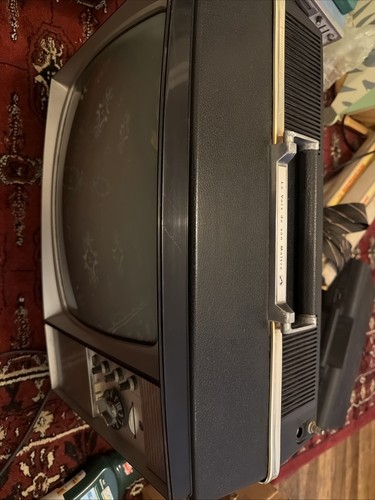 Télévision portable vintage