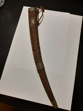  étui en bois sculpté pour