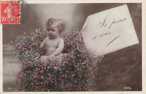 Pense vous bebe fille - je,