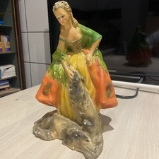 Statue Femme Avec Chien 