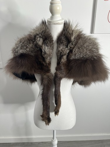 Cape renard fourrure - en,