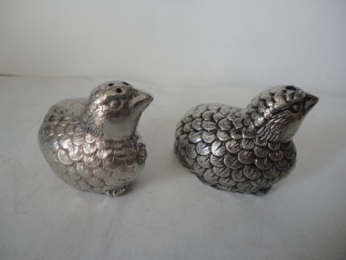 Couple petits oiseaux - de, en