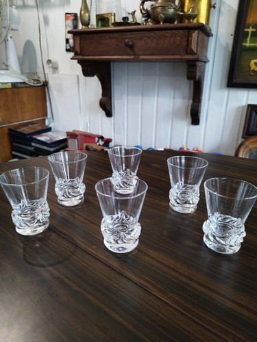 Verres vin a - à,