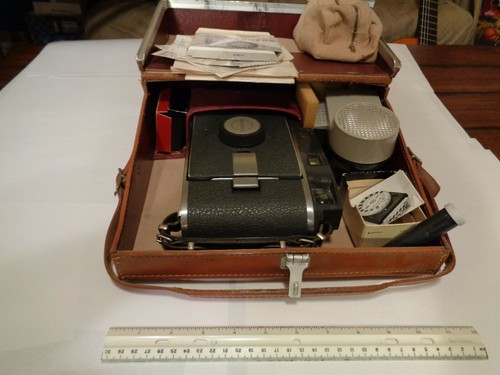 Polaroid model 150 - model,
