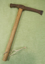 Ancienne Hachette Marteau de Tailleur de Pierre - Fer Forgé - Outil Ancien