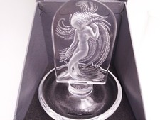 Chic baguier Art Déco en cristal de LALIQUE " Naïade "
