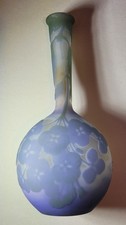 Vase art nouveau signé Gallé vase soliflore en pâte de verre dégagé a l'acide