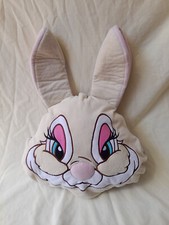 PELUCHE COUSSIN MISS BUNNY ET