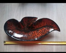 Plat en forme de feuille