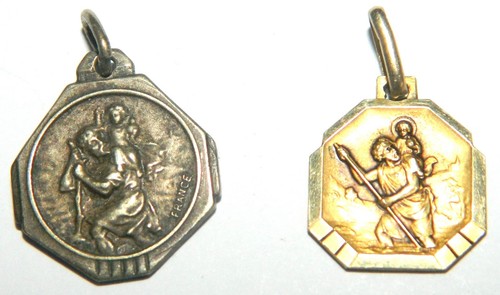 Jolis petits pendentifs st - petits,